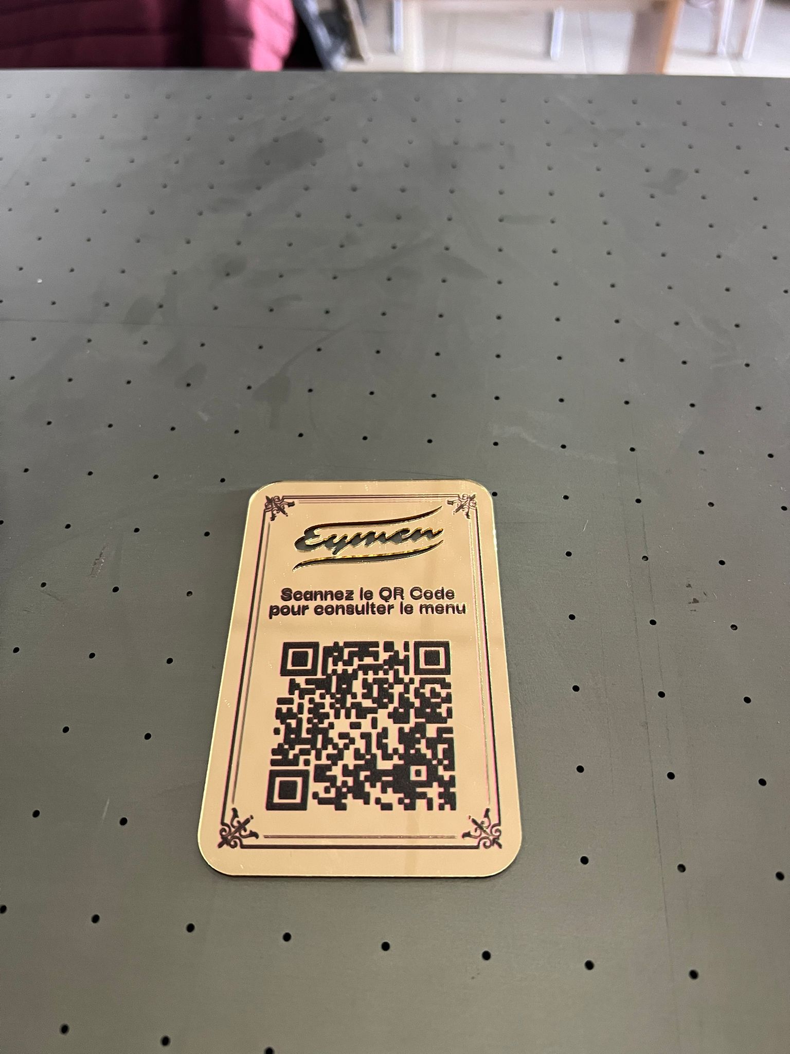 Gold Ayna Logo Qr Kod Yapiskanli Etiket Q101